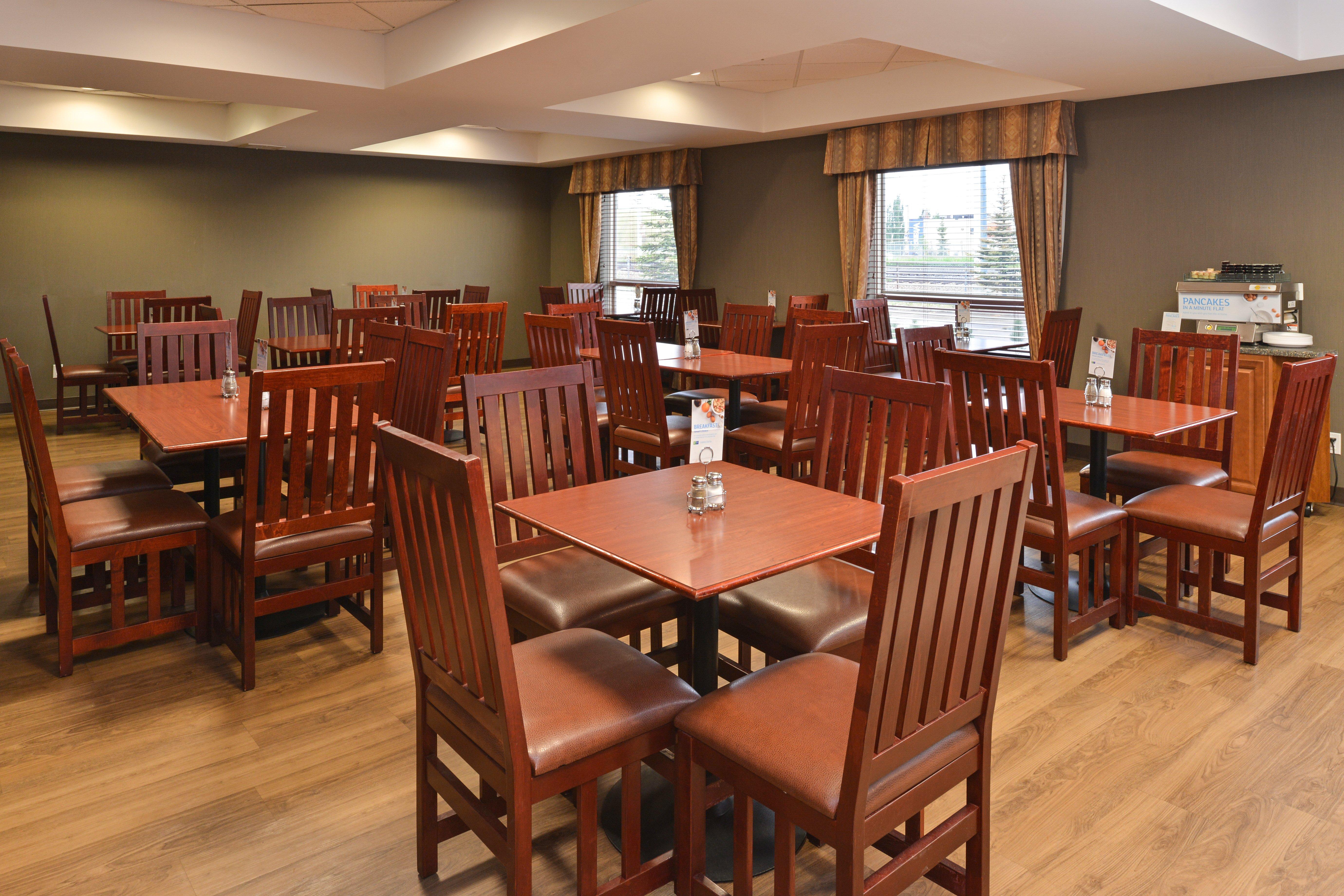 Holiday Inn Express Edmonton North By Ihg Extérieur photo