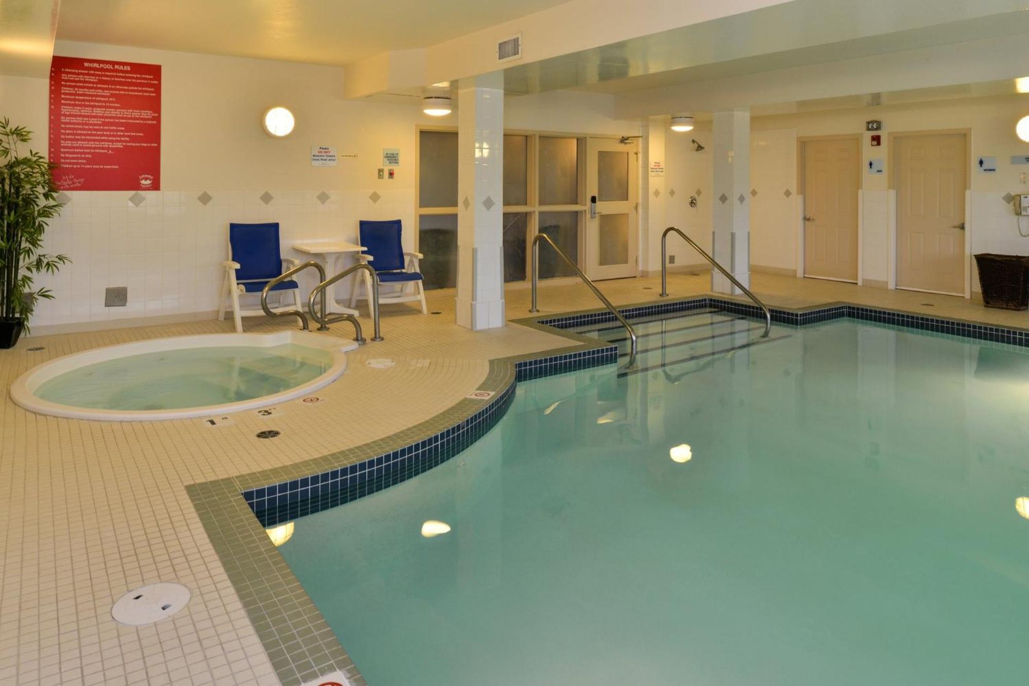 Holiday Inn Express Edmonton North By Ihg Extérieur photo